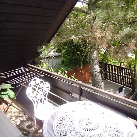 Garden Etterem Kavezo Es Panzio Tahitófalu Eksteriør billede